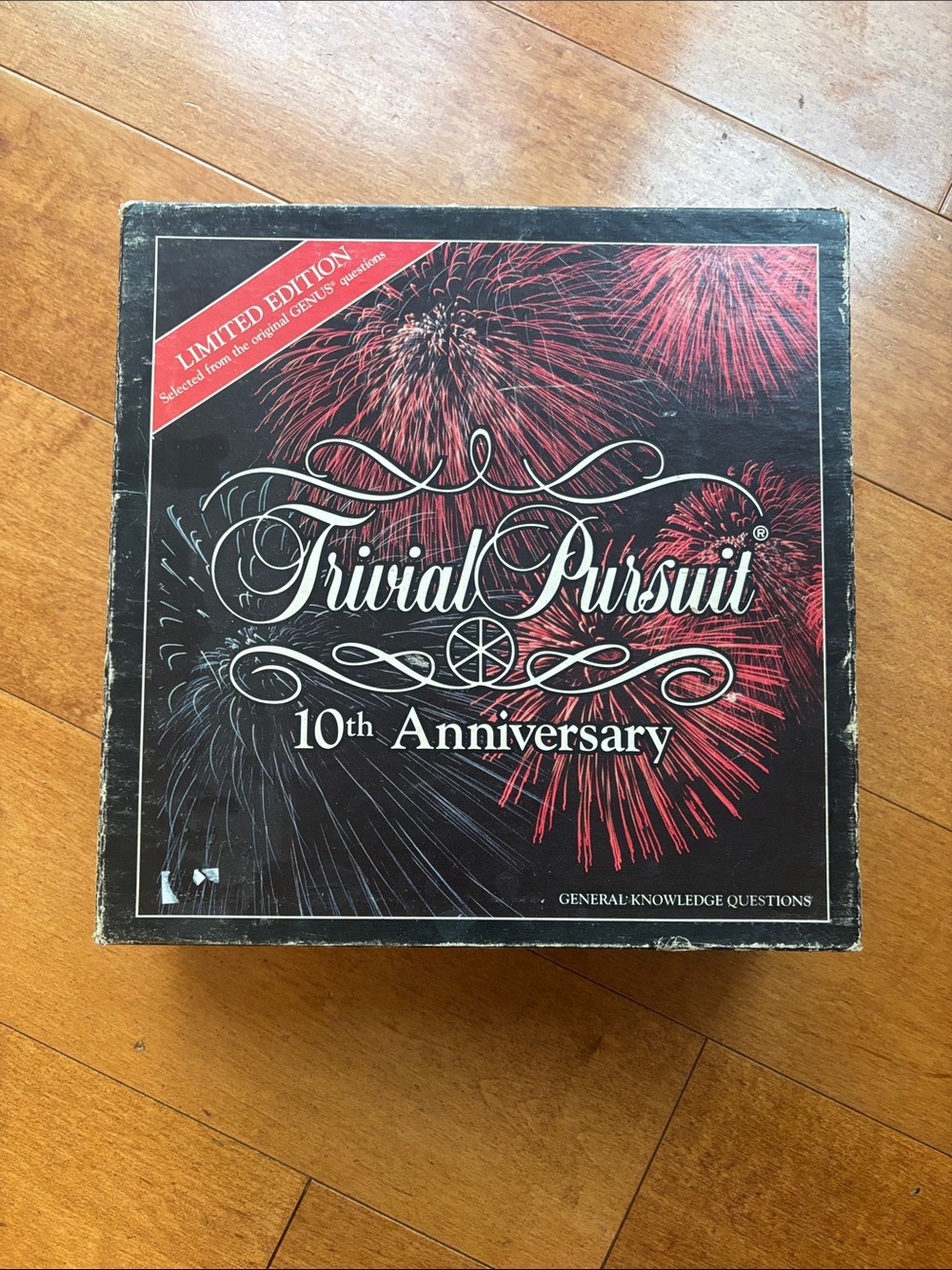 Trivial Pursuit 10th Anniversary Board Game - Black & Red Limited Edition
